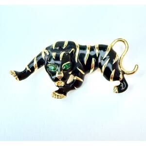 Vintage Black Enamel Panther Brooch Gold Tone Green Eyes 2.25”